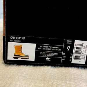 Sorel Caribou WP Insulated boots. Women’s Size 9. BRAND NEW. NEVER WORN. Tag on